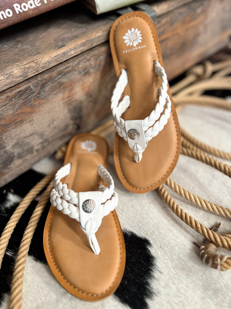 Devina White Strappy Sandals | pataconquindiano