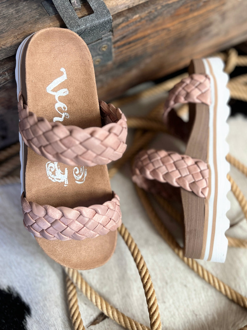 Braidon Has Me Blushin' Platform Sandals | pataconquindiano