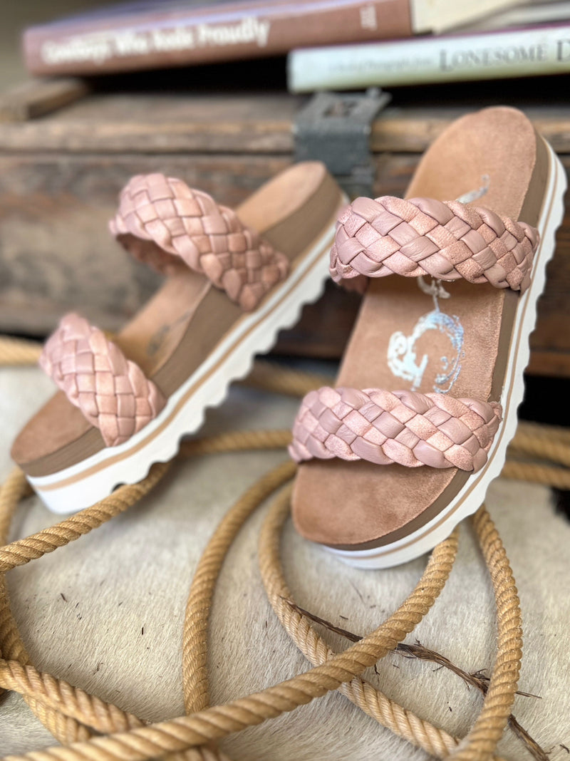 Braidon Has Me Blushin' Platform Sandals | pataconquindiano